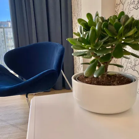 Апартаменты Ann's - Near Old Town & Marina, Free Parking & Wifi *